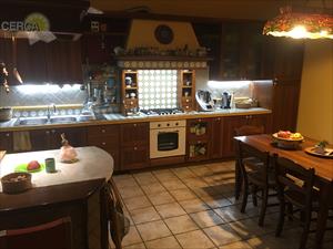 Porzione di BIFAMILIARE