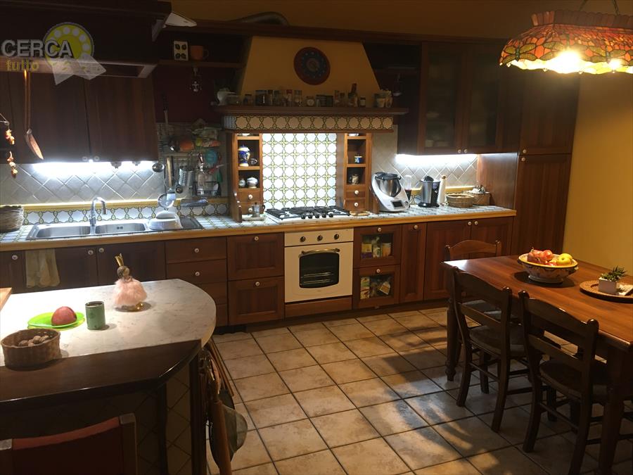 Porzione di BIFAMILIARE